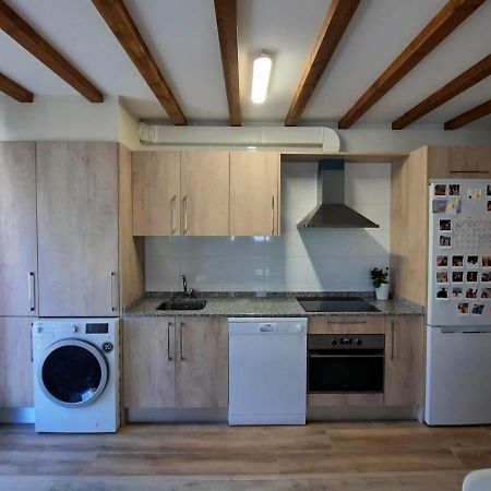 Preciosos Apartamentos A 15 Minutos De Comillas Periedo Екстериор снимка